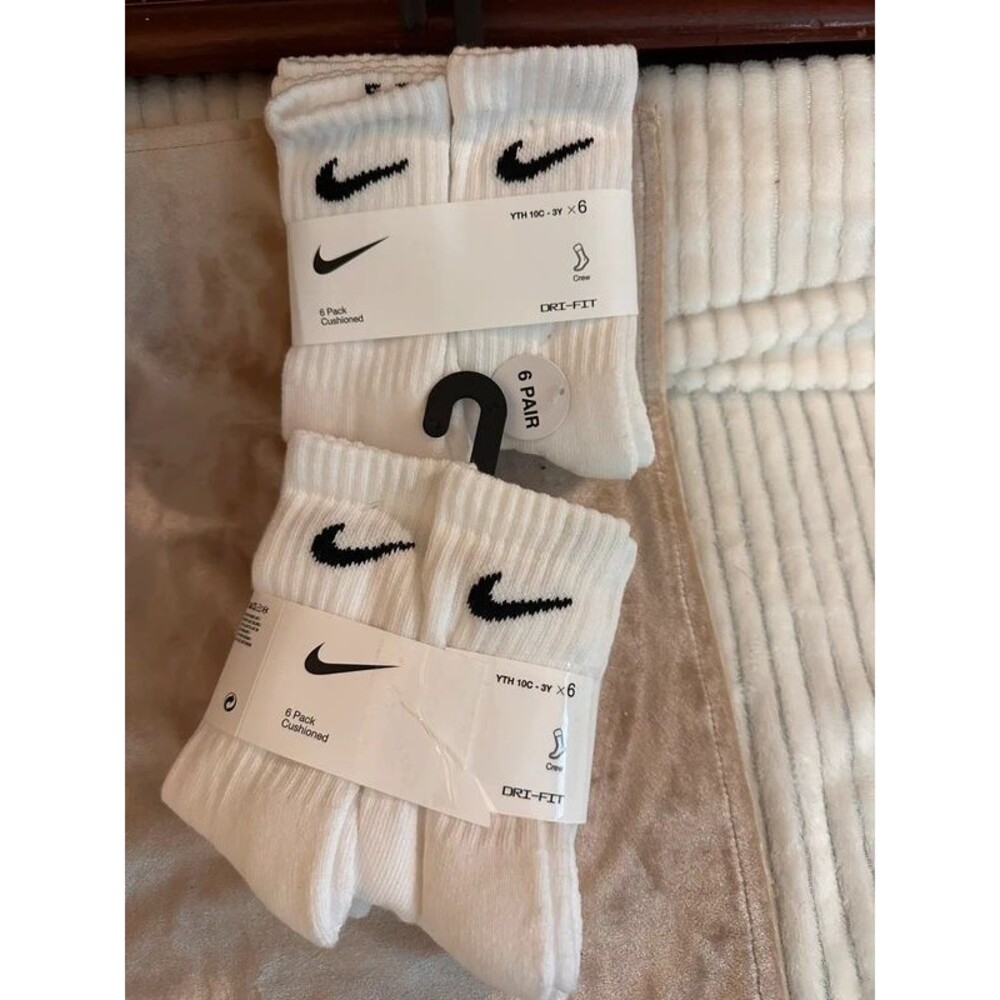 Nike Crew Socks -New Youth 10c-3Y